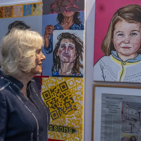 The Queen visits Kindred Studios