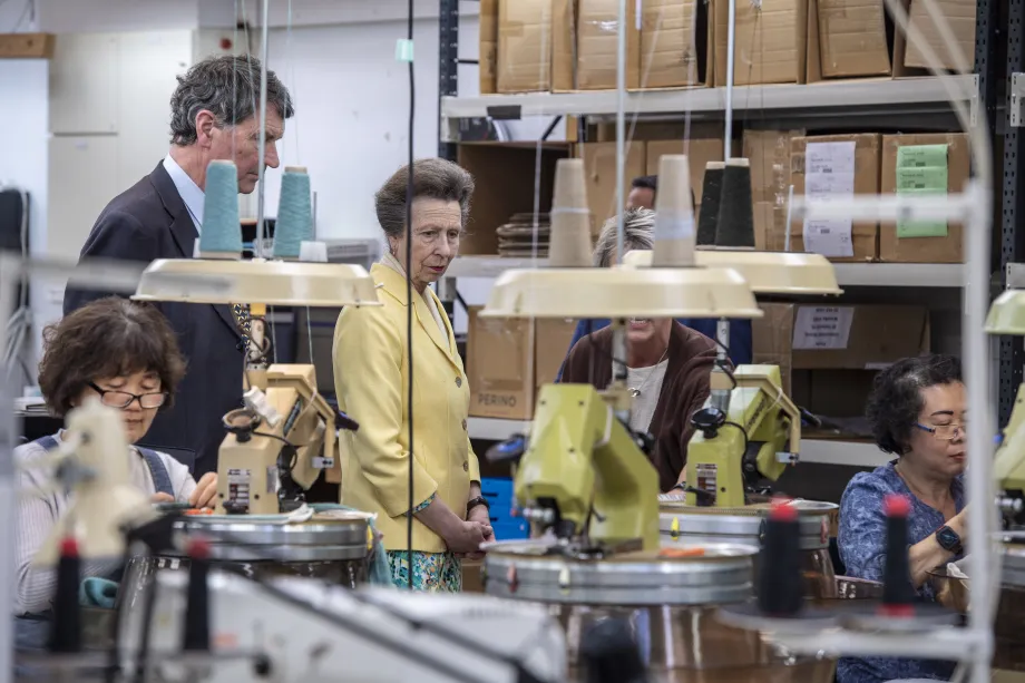 HRH tours the facilities