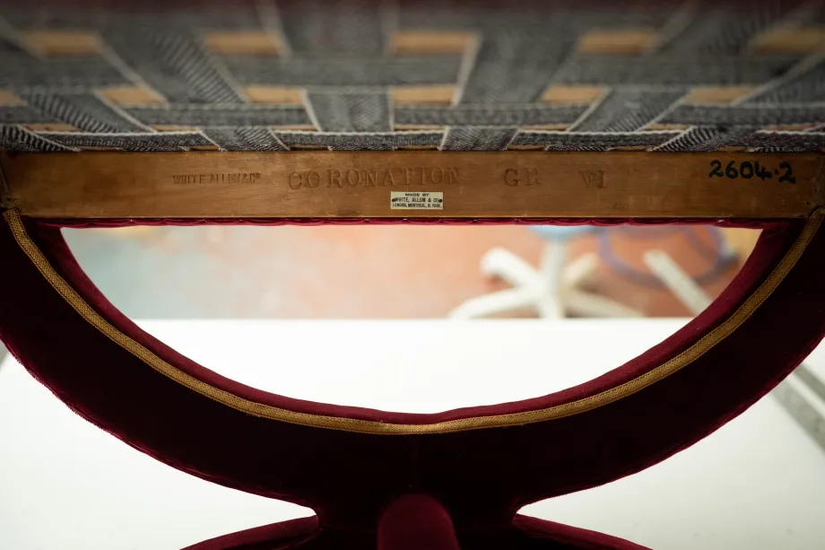 Throne Chair