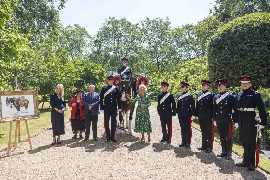 The Queen officially names the new Household Cavalry Drum Horse