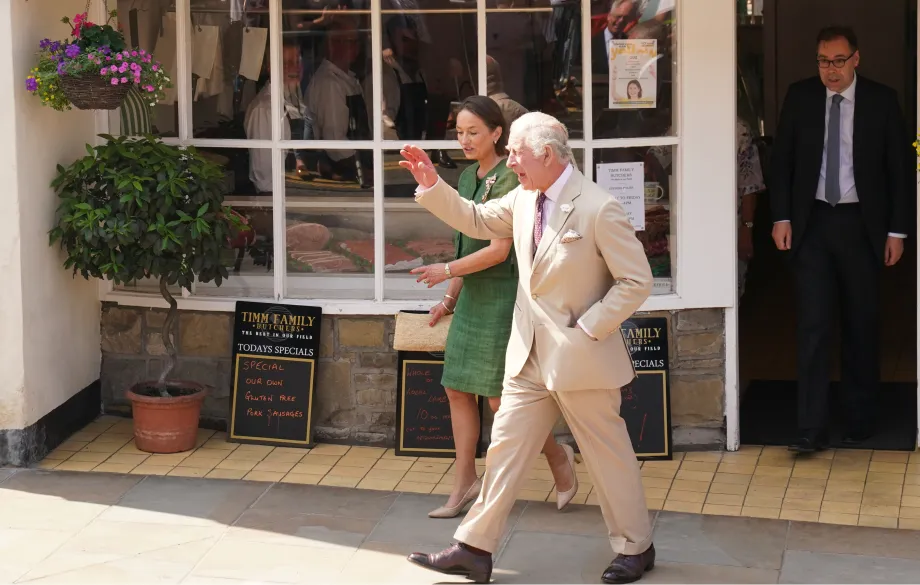 The King visits shops in Pickering