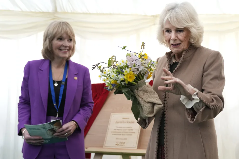 The Queen visits Swindon