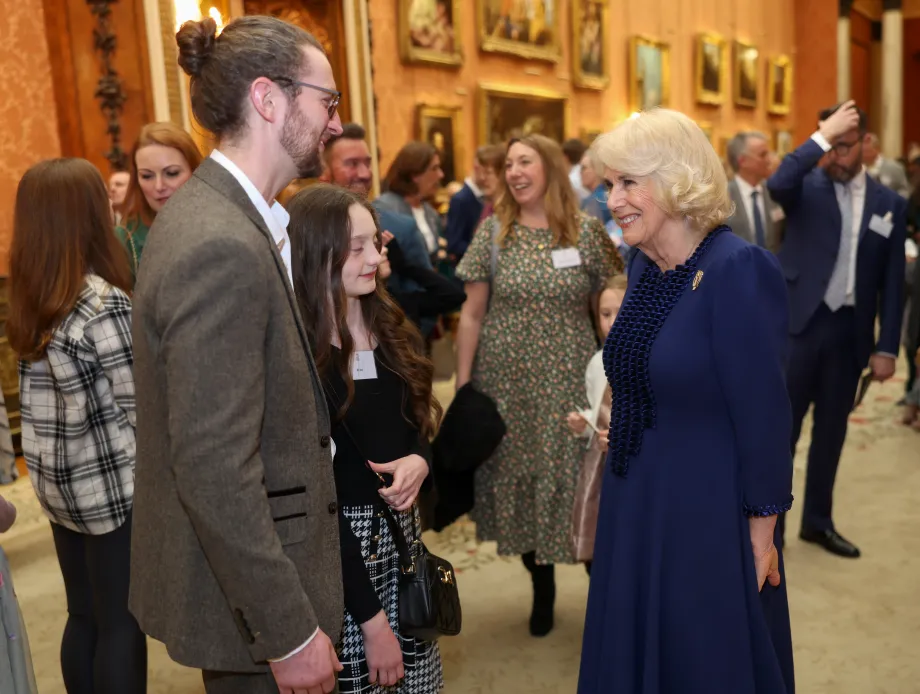 The Queen hosts finalists of 500 Words 2023
