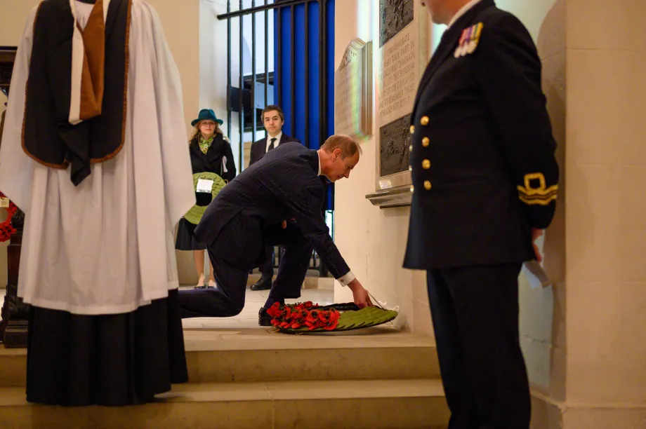 Duke of Edinburgh laying a wreath 