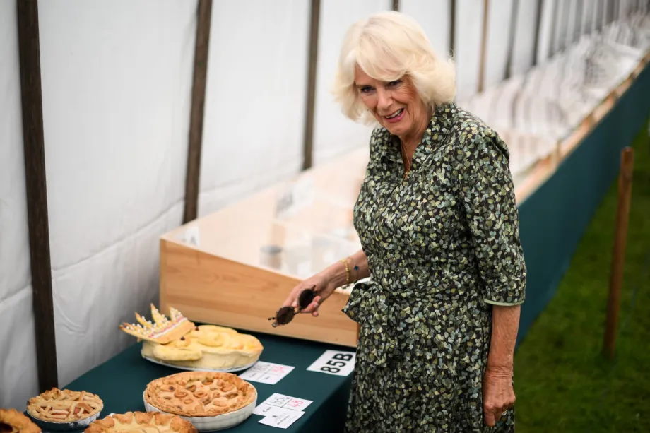 The Queen at Sandringham Flower Show