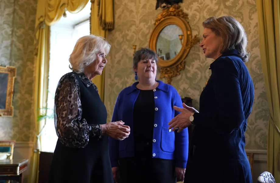 The Queen with SafeLives