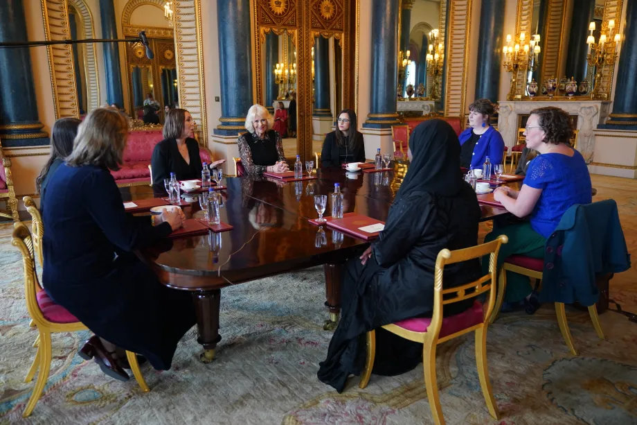 The Queen during a discussion with Changemakers