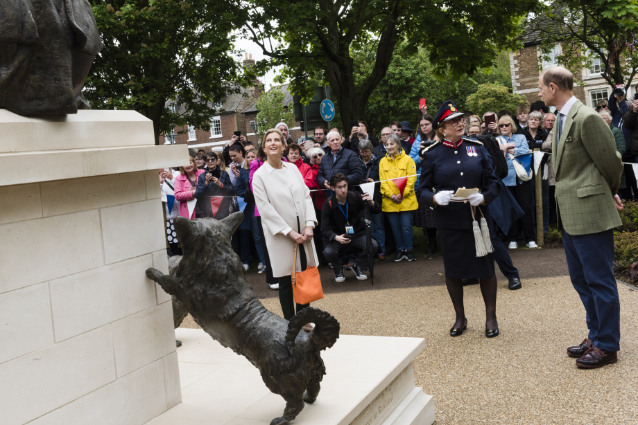 The Duke and Duchess of Edinburgh visit Queen Elizabeth II statue in Rutland