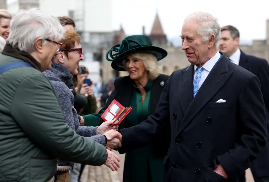 The King and Queen greet members of the public