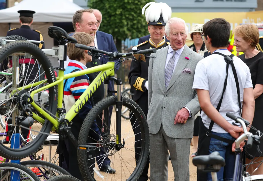 The King meeting people in Jersey