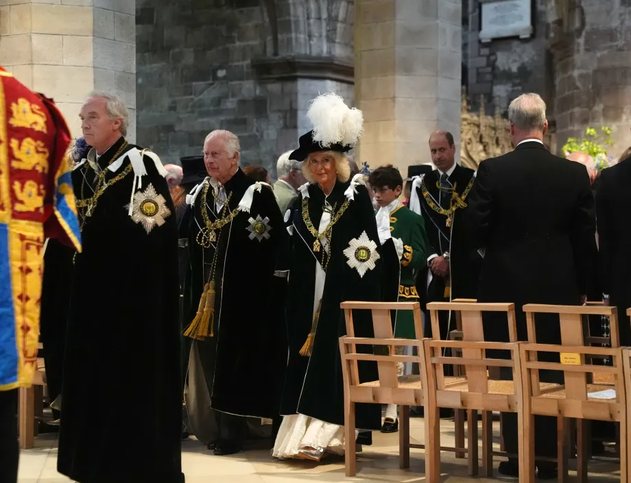 The King and Queen attend the Order of the Thistle Service