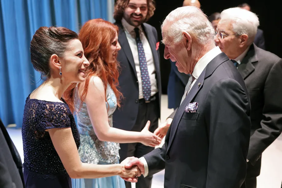 The King meeting actors from the Accademia Nazionale d'Arte Drammatica Silvio d'Amico at the Mattatoio