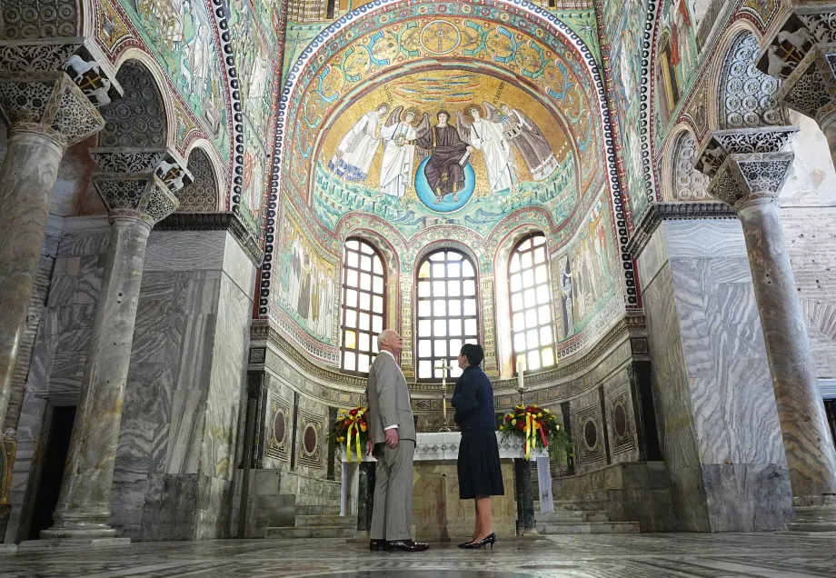 The King looking around the Basilica di San Vitale in Ravenna