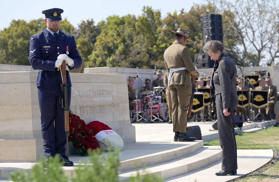The Princess Royal bowing her head at the Lone Pine Memorial