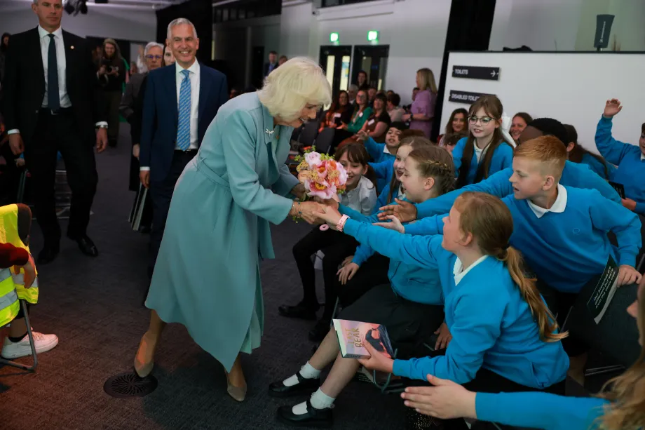 The Queen celebrates the work of the NLT