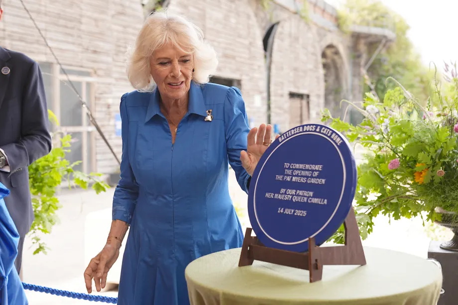 The Queen at Battersea