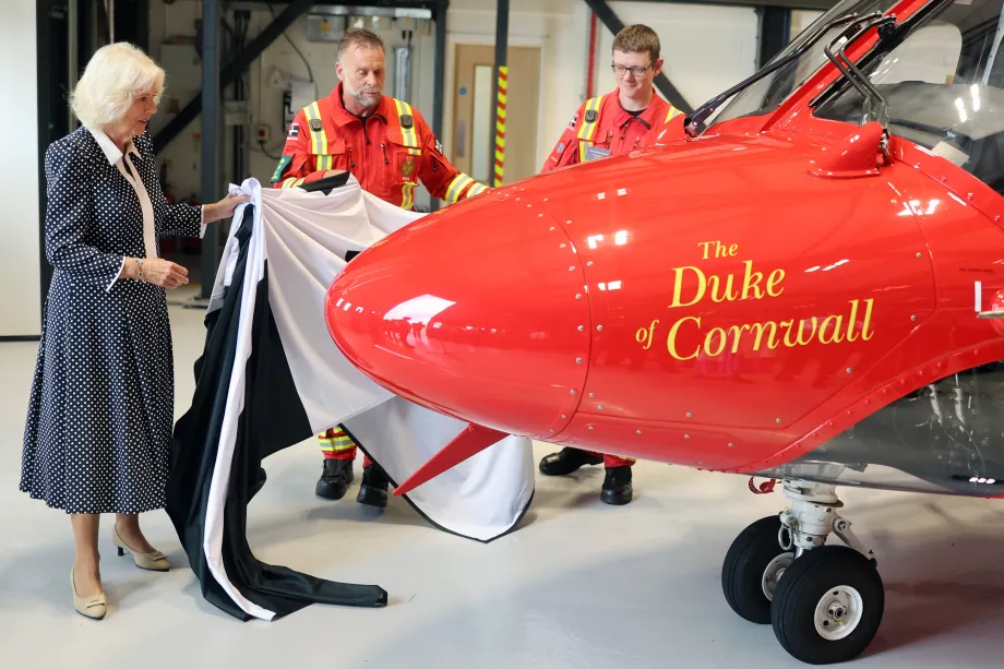 The Queen at Cornwall Air Ambulance