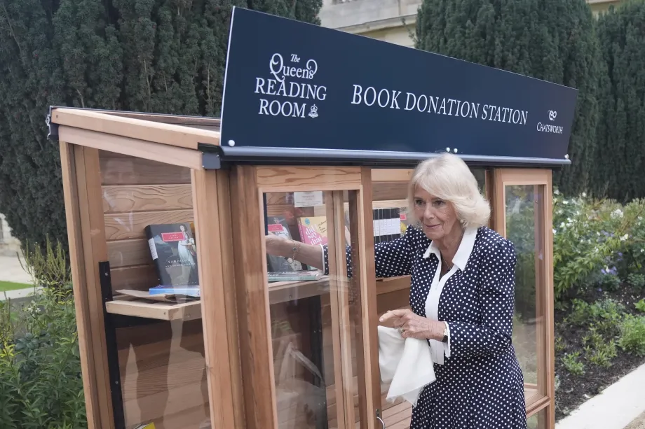 The Queen donates books which will be given to The Elm Foundation