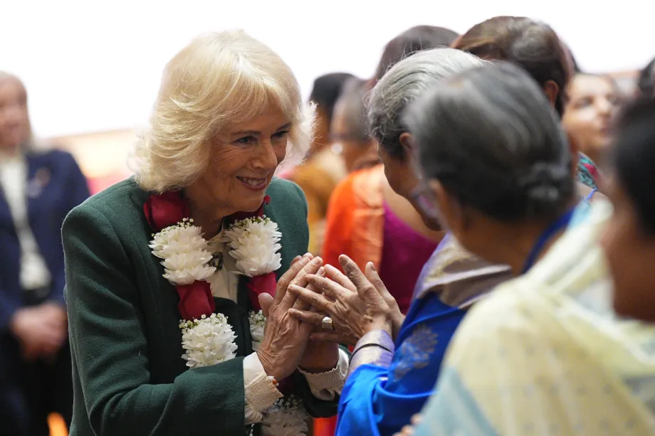 The Queen at Neasden Temple