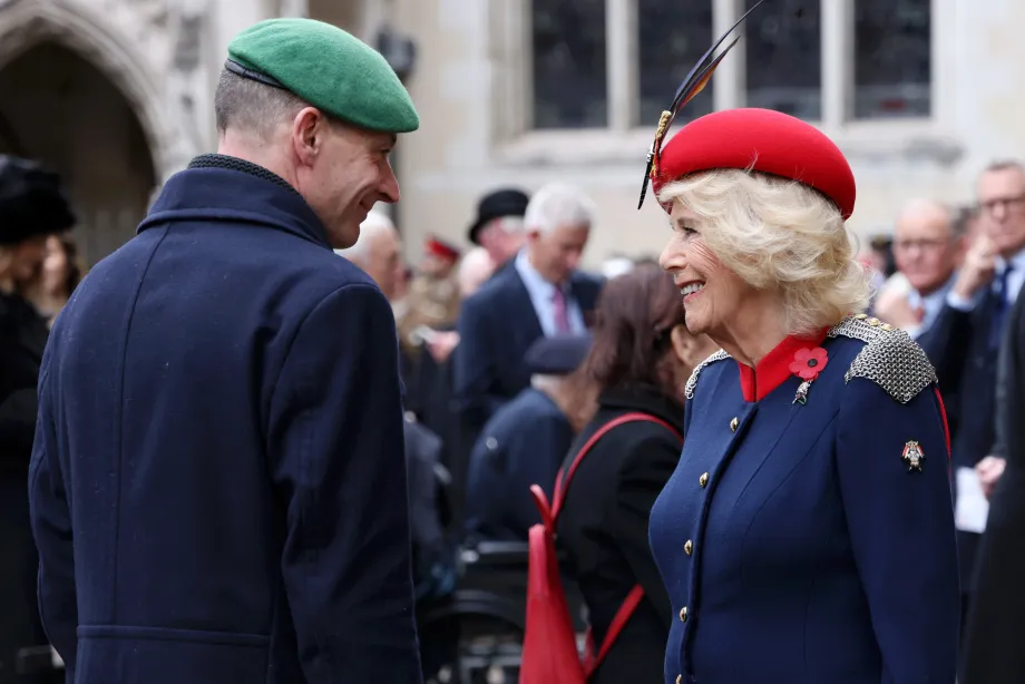 The Queen at the Field of Remembrance