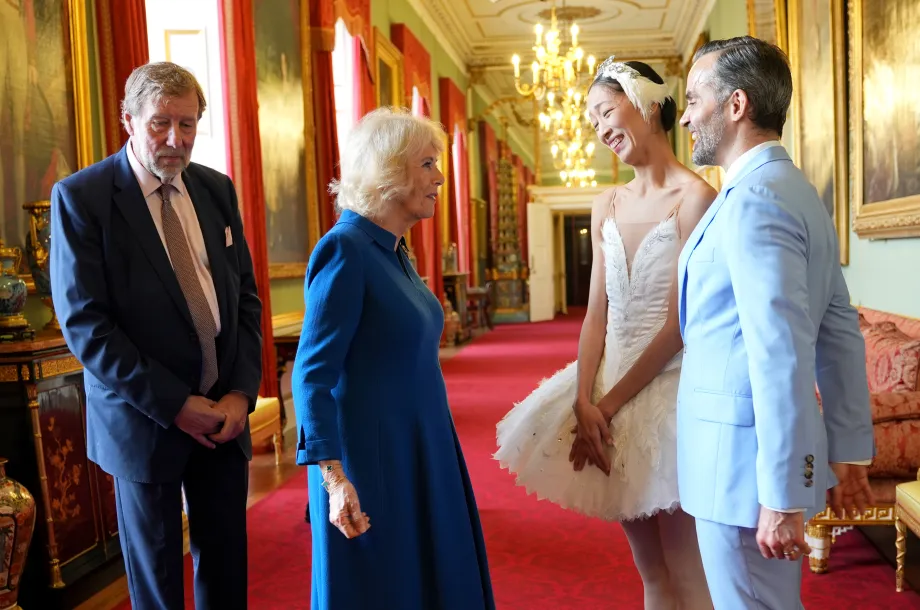 The Queen with the English National Ballet