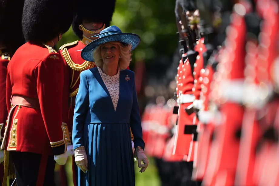 The Grenadier Guards receive New Colours