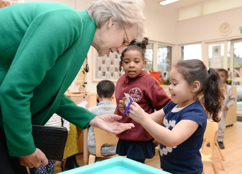 The Duchess meets a pupil