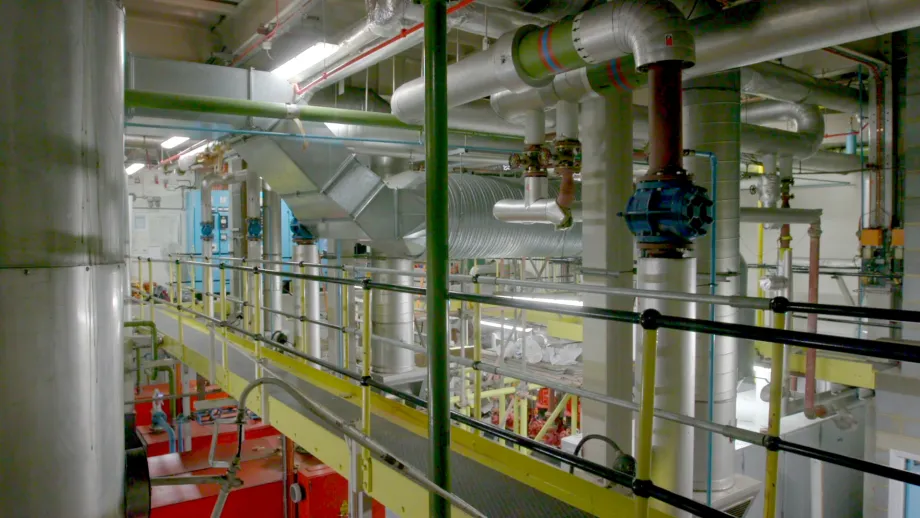 Replacing the boilers at Buckingham Palace 