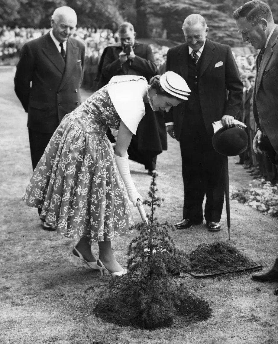 The Queen 1957