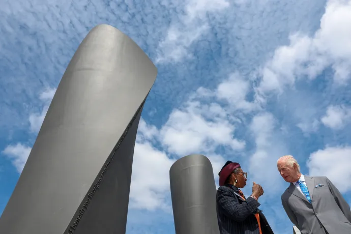 The King speaking to poet Dorothea Smartt