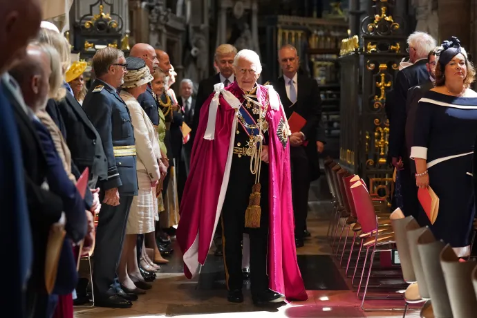 The King at Westminster Abbey